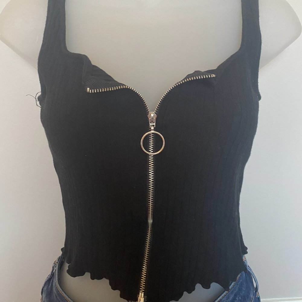 Hippie Love front zip crop top